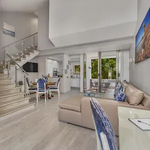 Renovated Penthouse Near Marina & , Vilamoura Portugal